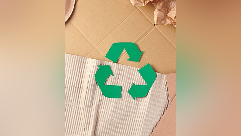 Behörden sollten Recyclingpapier verwenden müssen, sagt Johann Meindorfer. Das Gesetz würde sie dazu verpflichten.