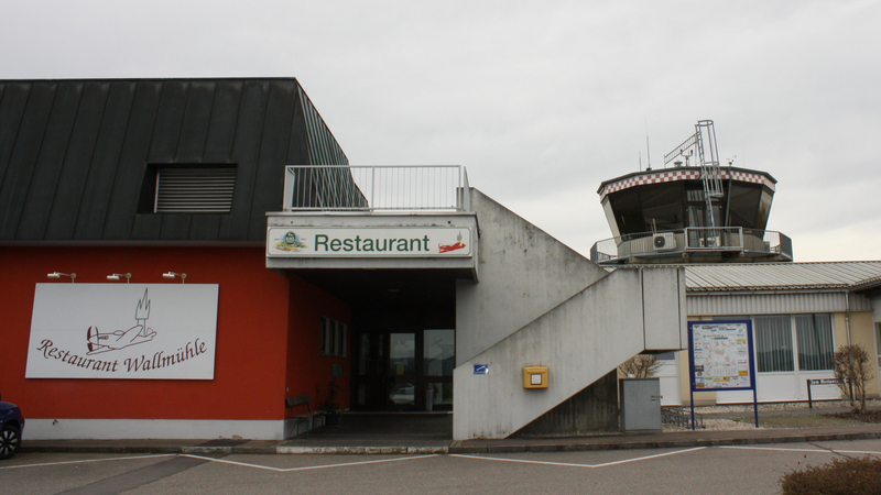 Das Flugplatzrestaurant in Straubing-Wallmühle ist seit Sonntag geschlossen.