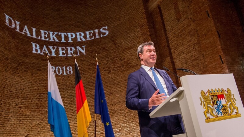 2018 überreichte der Bayerische Ministerpräsident Markus Söder den "Dialektpreis Bayern".