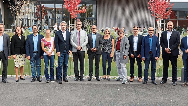 Die an den Promotionszentren der Hochschule Landshut beteiligten Professoren sind stolz darauf, der ersten Generation anzugehören, die Promovenden einer Hochschule für angewandte Wissenschaften betreuen darf.