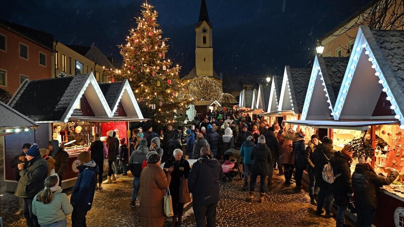 Vom 30. November bis zum 23. Dezember können sich Besucher auf dem Bad Kötztinger Christkindlmarkt auf Weihnachten einstimmen.