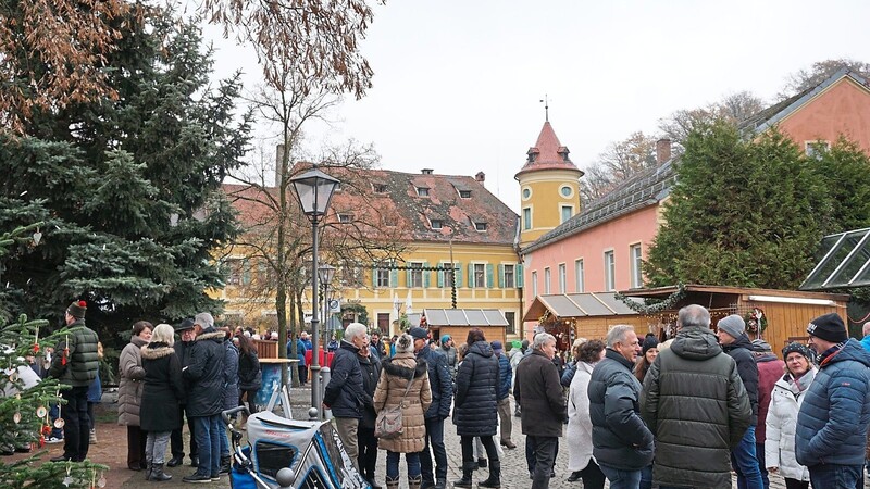 Der Weihnachtsmarkt in Wiesent steht vor der Tür. Einige Budenbetreiber hören auf, dafür machen andere weiter.