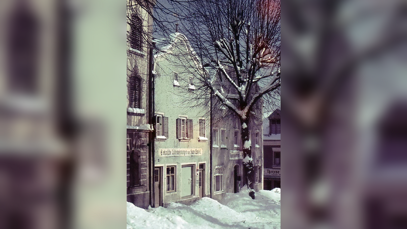 Die verschneite Bergstadt in den 1950er-Jahren.