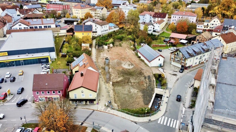 Bereits in den kommenden Tagen soll mit der Neugestaltung der Hofer-Insel zwischen Postgarten-Gässchen und Waldschmidtstraße begonnen werden.