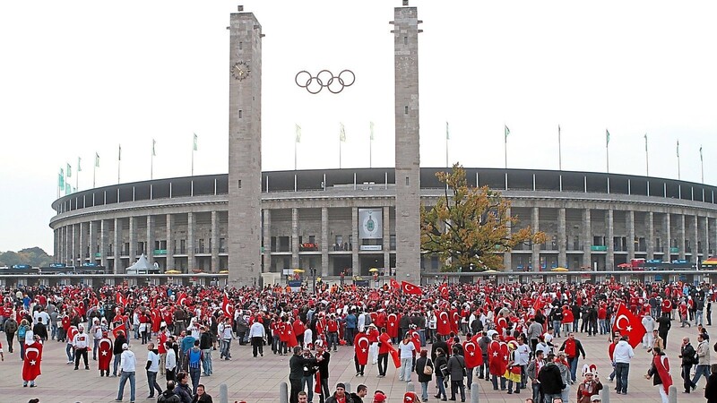 2010 trafen Deutschland und die Türkei zuletzt im Berliner Olympiastadion aufeinander. 13 Jahre später erwartet die deutsche Mannschaft erneut ein "Auswärtsspiel" im eigenen Land.