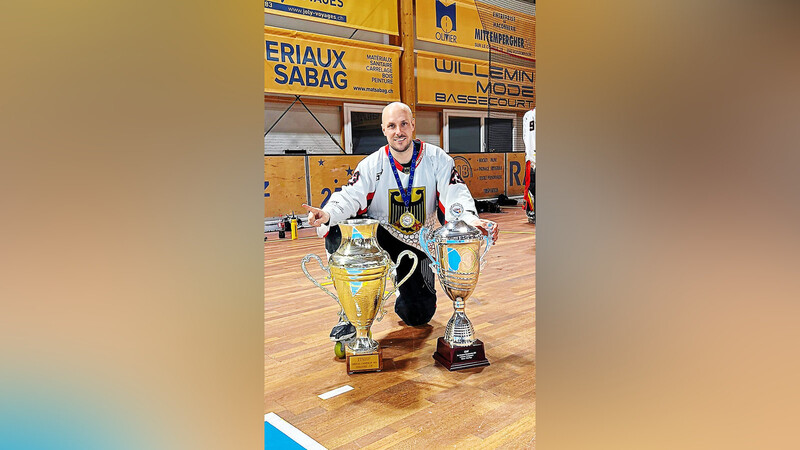Die erste Berufung in die deutsche Skaterhockey-Nationalmannschaft endet für den Attinger Florian Meichel gleich mit dem ultimativen Erfolg: dem Gewinn des EM-Titel - und das auf denkwürdige Art und Weise.