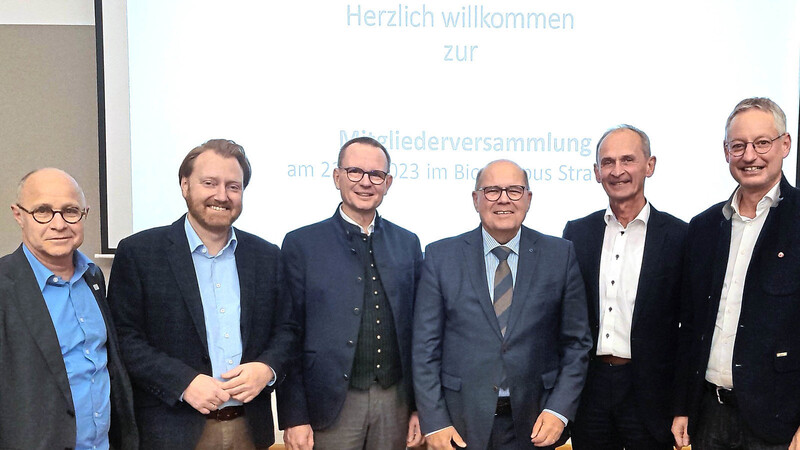 Der Verein Hochschulstadt Straubing (v.l.): Andreas Löffert, Dr. Martin Baumann, Dr. Martin Kreuzer, Toni Hinterdobler, Herbert Wittl, Markus Pannermayr.
