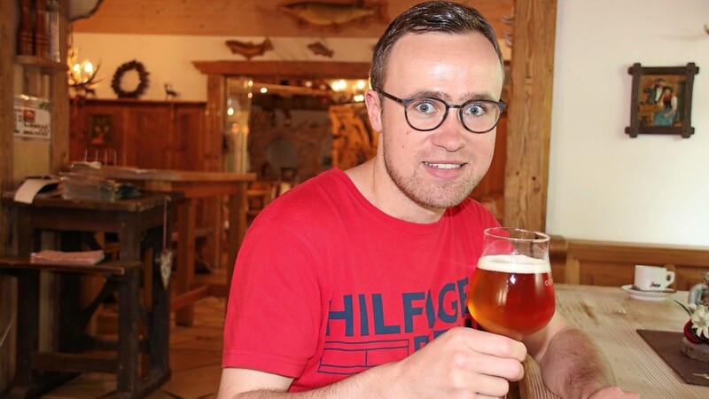 Braumeister Thomas Schweiger ist von seinem neuen Bier überzeugt.