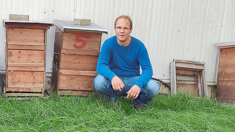 Tomas Rödel ist Mitglied im "Bienenteam".