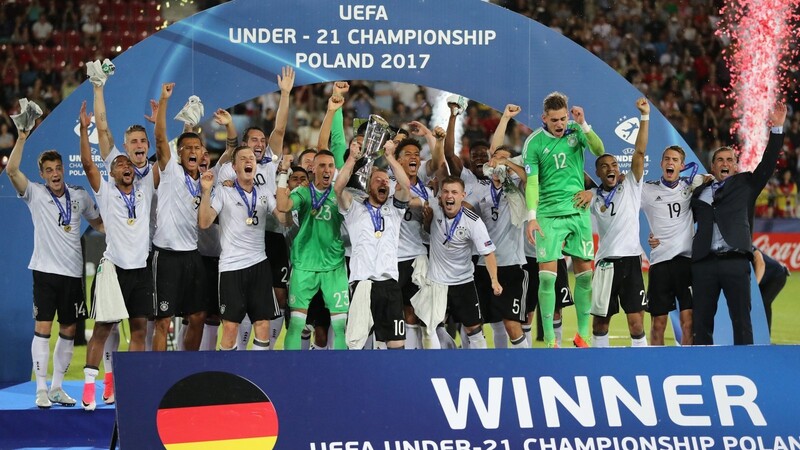 Die deutschen U21-Spieler jubeln 2017 über ihren EM-Titel. Dennoch: Die Talente im deutschen Fußball werden immer weniger.