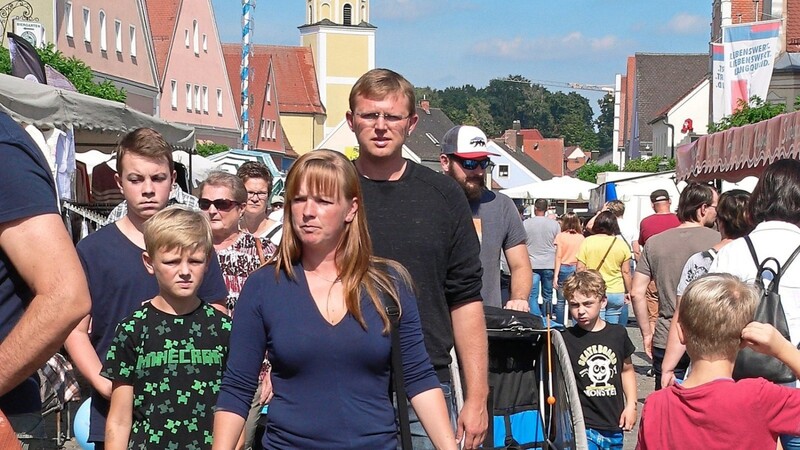 Bei Kaiserwetter und vielen Attraktionen feierte der Markt Langquaid am Sonntag den Zwetschgenmarkt.