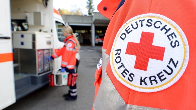 Zu hohe Defizite bei der Ausrüstung, beklagt das Deutsche Rote Kreuz und fordert wegen des Hochwassers in mehreren Teilen Deutschlands mehr Mittel für den Katastrophenschutz.