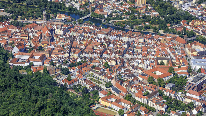 Vor Kurzem wurde der statistische Jahresbericht 2020/2021 von der Stadt Landshut veröffentlicht. Er liefert die aktuellsten Zahlen, die derzeit zur Stadt verfügbar sind.