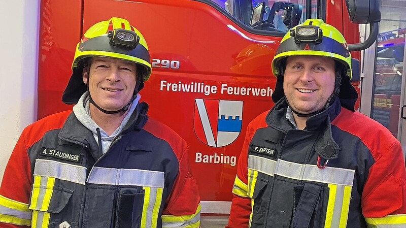 Die Kommandanten Andreas Staudinger und Fabian Kaptein (von links) sind überzeugt, dass viele Unfälle durch ein Verkehrsleitsystem vermeidbar wären.