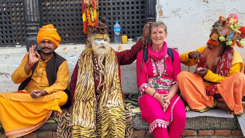 Kurze Haare und ein breites Lächeln: Susanne Hoyer kam den Menschen während ihrer Nepalreise nahe und hat die Gespräche mit ihnen genossen.