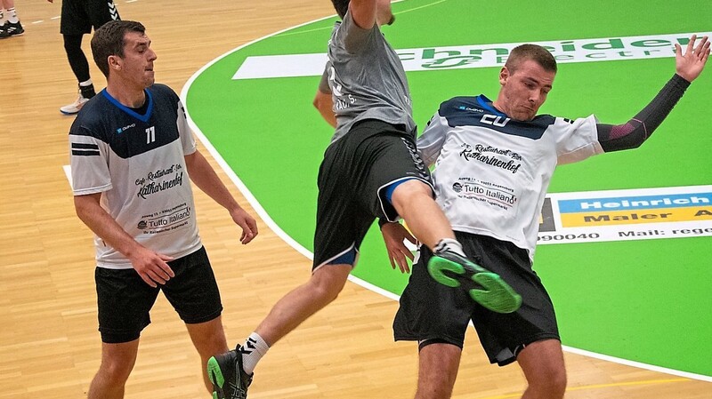 Handball ist ein schneller und dynamischer Sport; auch zu sehen bei den Spielen der Spielgemeinschaft Schierling/Langquaid.