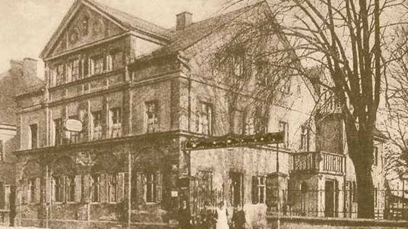 Im Gasthof "Sterngarten" an der Seligenthaler Straße entstand 1924 ein Saalanbau an der Rückseite.