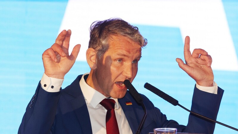 Thüringens AfD-Landespartei- und Fraktionschef Björn Höcke muss sich wegen des Vorwurfs der Volksverhetzung in einem weiteren Verfahren vor Gericht verantworten.