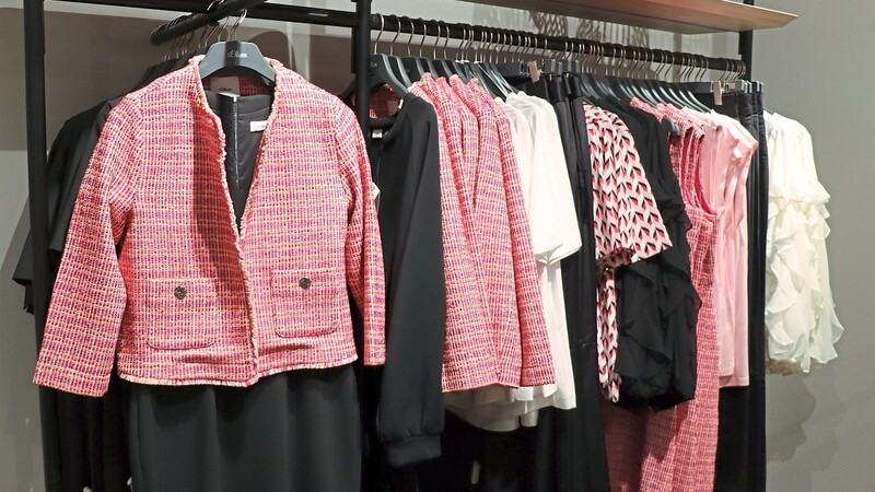 Im Modehaus Hafner läuten Jacken im Chanel-Stil die Frühlingssaison ein. Die Jacke gibt es in so ziemlich jeder Farbe - pink ist bei den Kunden jedoch am beliebtesten.