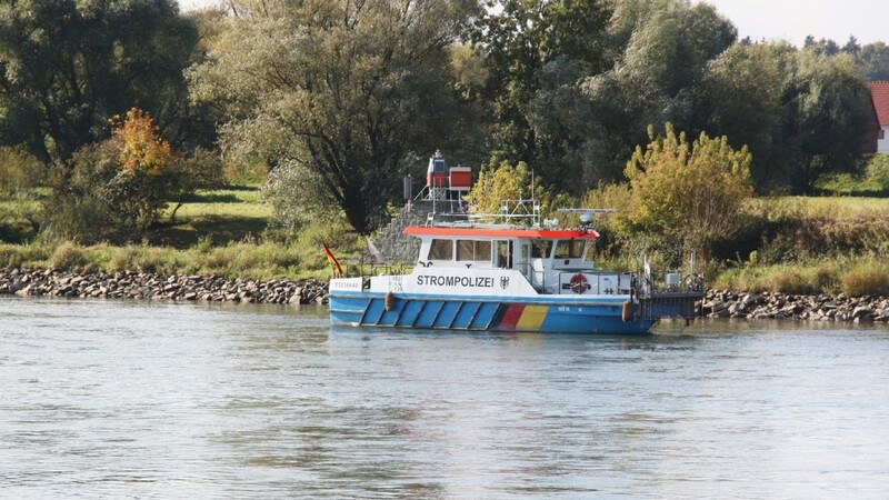 Erneut ist es am Montag auf der Donau in Niederbayern zu einer Havarie gekommen. Diesmal auf Höhe Osterhofen. (Symbolbild)