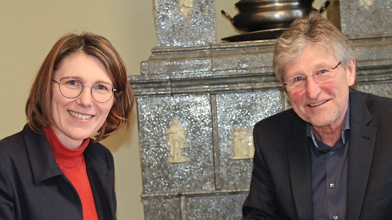 Bürgermeisterin Andrea Probst und der Vorsitzende der Kinderlobby Straubing-Bogen besprachen die Modalitäten für den Kinderlobbylauf.