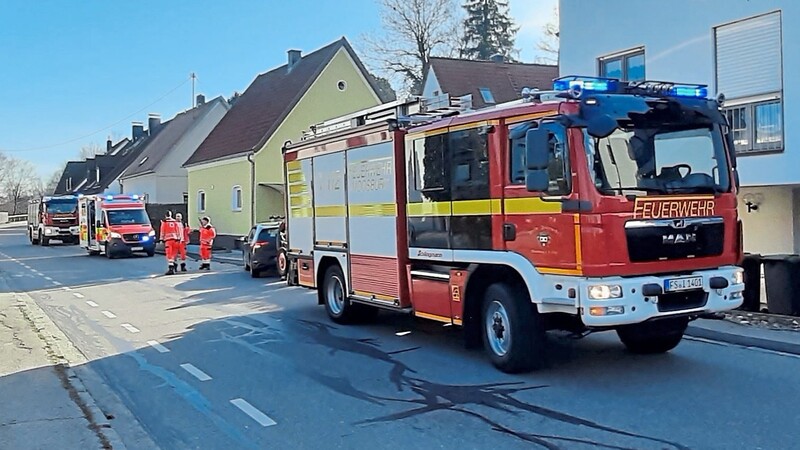 Rettungsdienst und Feuerwehr wurden in die Westerbergstraße beordert.