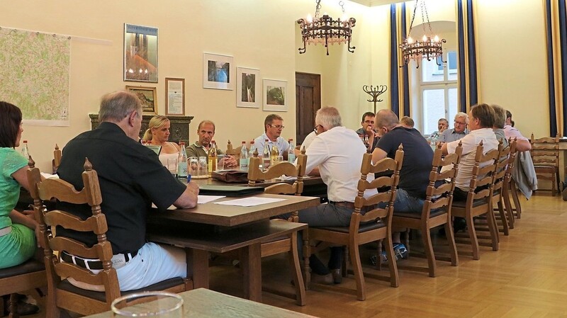 Eine ereignisreiche Sitzung erwartete die Markträte am Dienstagabend im Marktgemeinderat Falkenstein.