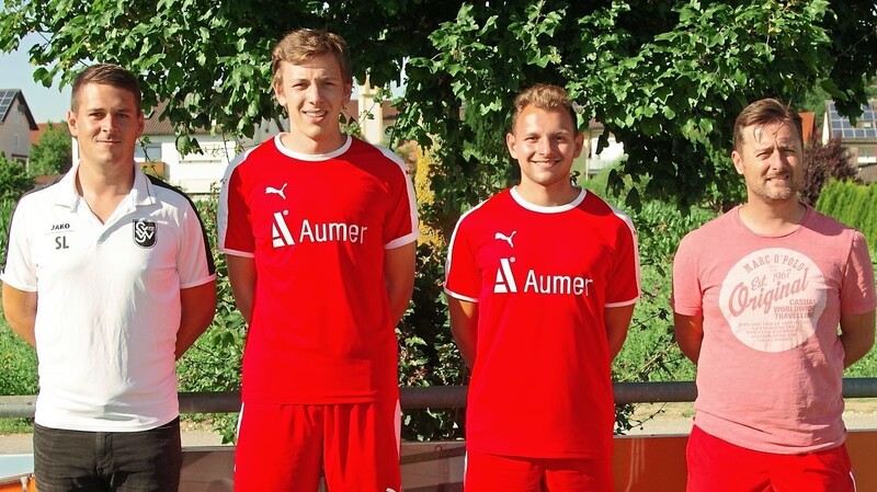 Der sportliche Leiter Peter Baumann, Nicolas Weickl, Tobias Stocker und Trainer Thomas Seitz (von links).