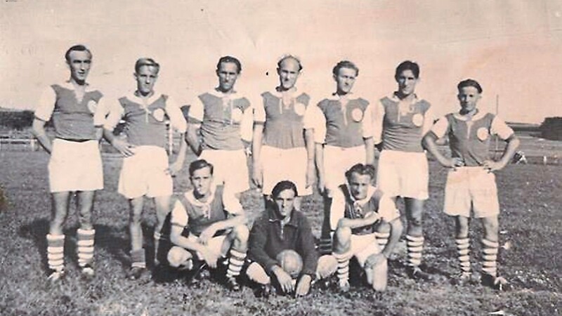 Zurück zu den Anfängen im Jahr 1950: die erste Mannschaft des erst im Jahr zuvor gegründeten SV Pattendorf.