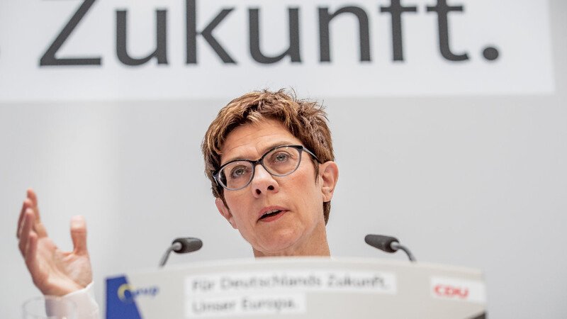 Annegret Kramp-Karrenbauer, Bundesvorsitzende der CDU, spricht bei einer Pressekonferenz nach der Sitzung des CDU-Bundesvorstand.