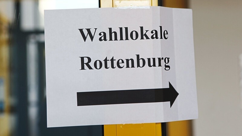 51,9 Prozent der Rottenburger Bürger gaben per brieflicher Abstimmung oder in einem der acht Abstimmungsräume ihre Stimmen beim Bürgerentscheid "Lebendige Innen- und Einkaufsstadt" ab.