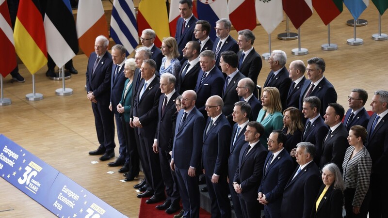 Die Staats- und Regierungschefs der Europäischen Union und des Europäischen Wirtschaftsraums feiern beim EU-Gipfel auch das 30-jährige Bestehen des Abkommens über den Europäischen Wirtschaftsraum.