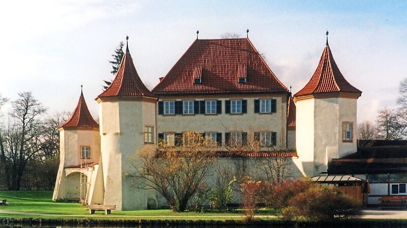 Malerisch: Seit 1983 hat die Jugendbibliothek ihren Sitz auf Schloss Blutenburg in Obermenzing.