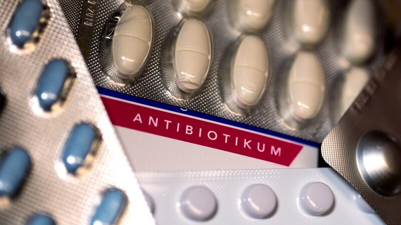 Das EU-Parlament stimmt über die Gesetzesvorhaben im Bereich der Arzneimittelpolitik ab. Als besonders wichtig gilt die Bekämpfung von Antibiotikaresistenzen.