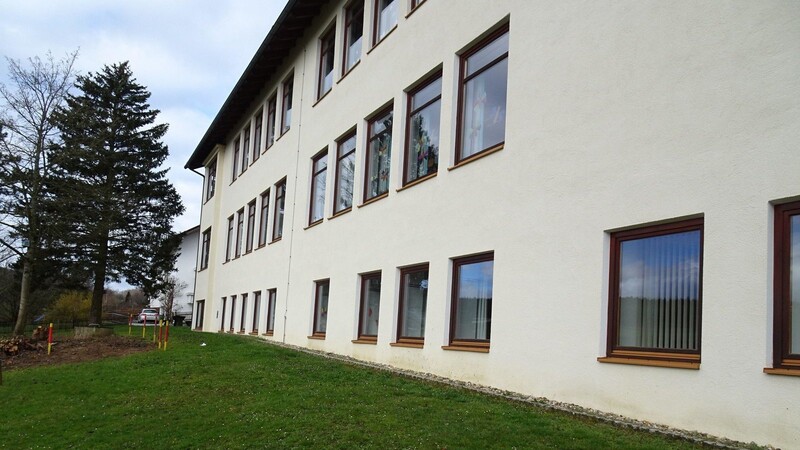 Im Untergeschoss der Grundschule will die Gemeinde Rimbach eine Krippe einrichten.