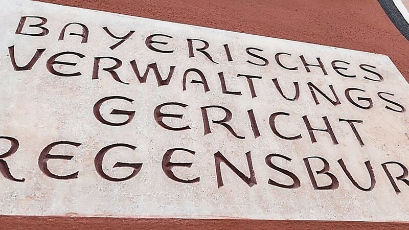 Das nächste Verwaltungsgericht befindet sich Regensburg.
