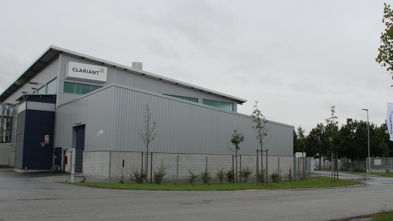 Seit 2012 war Clariant mit einer Demonstrationsanlage zur Produktion von Zellulose-Ethanol in Straubing. Nun hat sich der Weltkonzern aus wirtschaftlichen Gründen von der Sparte getrennt.