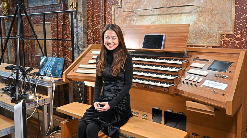 Anlässlich des Jubiläums hatte Kirchenmusikerin und Organistin Jeni Böhm fünf anspruchsvolle Werken ausgesucht.