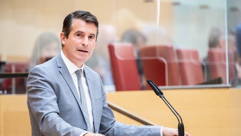 Der bayerische Europaminister Eric Beißwenger (CSU) erstattete im Landtag Bericht über die Politik der Staatsregierung.