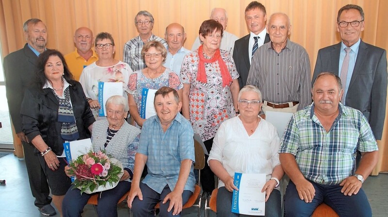 Bei der diesjährigen Jahresversammlung des VdK-Ortsverbandes Illkofen-Sarching standen auch die Ehrungen von langjährigen und treuen Mitgliedern im Mittelpunkt.