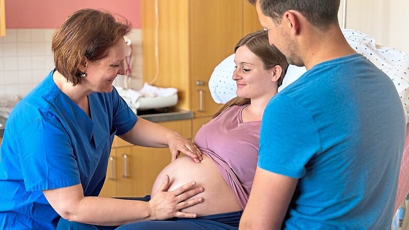 Im Hebammenkreißsaal am Krankenhaus werden die Geburten von einer Hebamme eigenständig und ohne ärztliche Hilfe betreut.