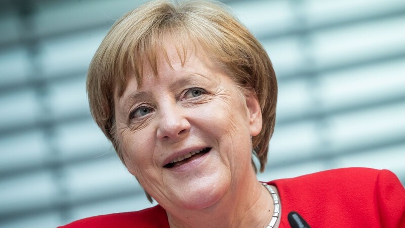 Angela Merkel hat betont, dass sie weiterhin bis zur nächsten Bundestagswahl im Jahr 2021 im Amt bleiben will.