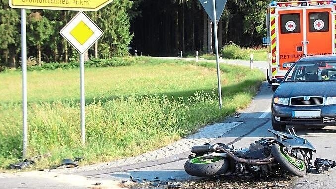 Der Motorradfahrer verstarb drei Tage nach dem Unfall.