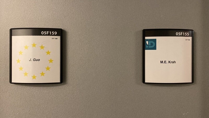 Die Büros mit den Nummern 05F159 und 05F155 sind am Dienstag im Europaparlament im Zentrum des Interesses gestanden.