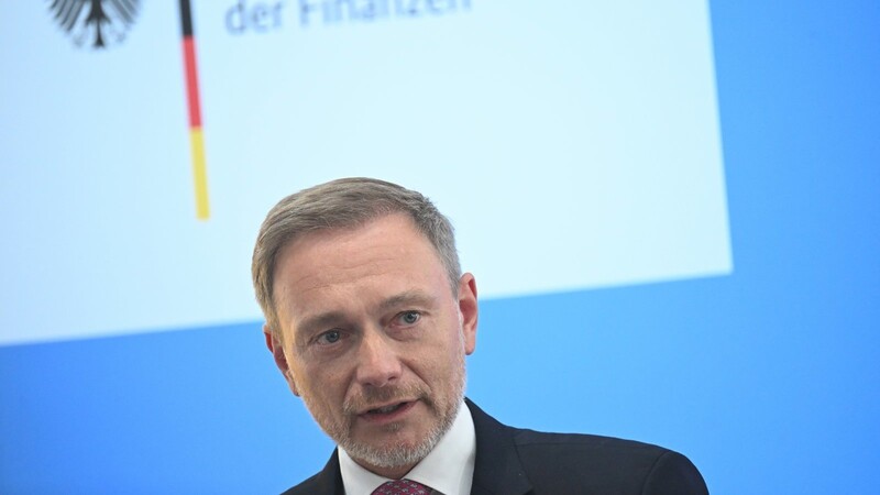 Bundesfinanzminister Christian Lindner hat die Machtprobe mit den roten und grünen Partnern gewagt. Eine kurze zumindest.