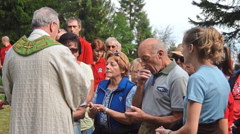 Um die 150 Menschen besuchten heuer die Bergmesse am Amiplatzl.
