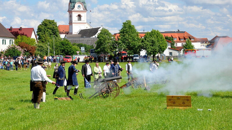 Beim Finale kamen die Standböller und Kanonen zum Einsatz.