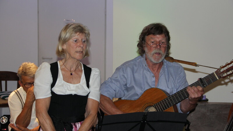 Helga und Rudi Pritzl haben ihren musikalischen Abgesang für das Ende Kriegerbräu uraufgeführt.
