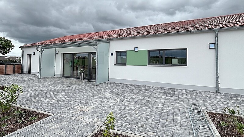 Seit März 2024 ist das neue Gebäude der Kinderinsel Sankt Barbara in Aham im Betrieb.