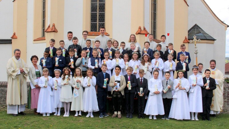 39 Kinder aus der Pfarrei Velden feierten heuer am Weißen Sonntag ihre Erstkommunion.
